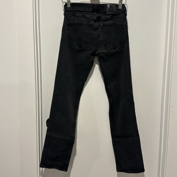 HOLLISTER STRAIGHT JEANS WITH STRETCH - Picture 5 of 9